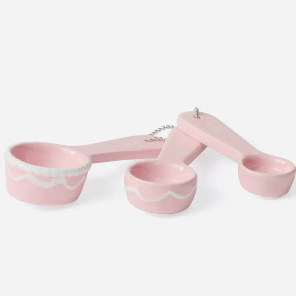 Target Bullseye Valentine’s Day Pink Frosted Cake Ceramic Measuring Spoons